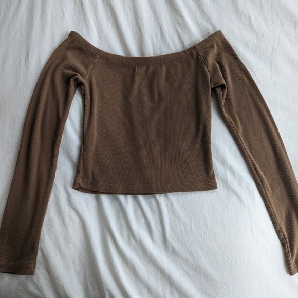 Light brown off the shoulder crop top - Picture 2 of 4